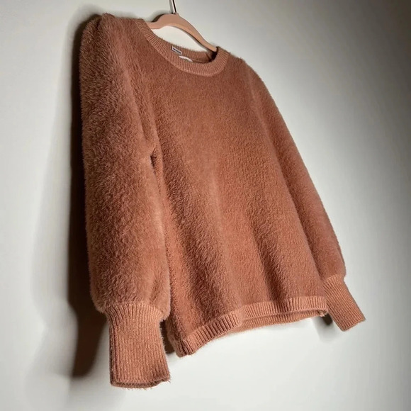 DRA Los Angeles | women’s pink fuzzy sweater | soft and cozy | size Small | NWOT - Picture 2 of 4